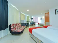 Super OYO 90494 Sam Huat Hotel فنادق في بونتيان