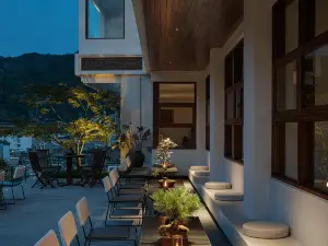Zhenyuan River Mountain Collection·Auspicious Heights Boutique Resort