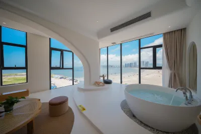 Sunset, Sicilian Beauty (Huidong Double Moon Bay lovers embankment shop) Hotels near The Water Drop Library