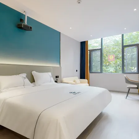 Gengma Zhejiang Business Hotel