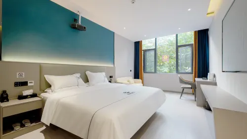 Gengma Zhejiang Business Hotel