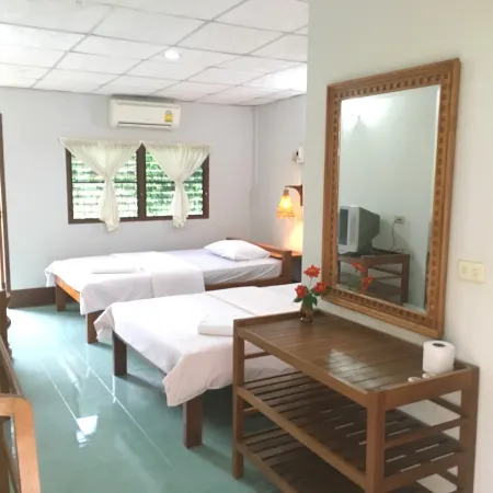 The Creek Garden Resort Отели рядом с достопримечательностью «Храм Чонг Кум»