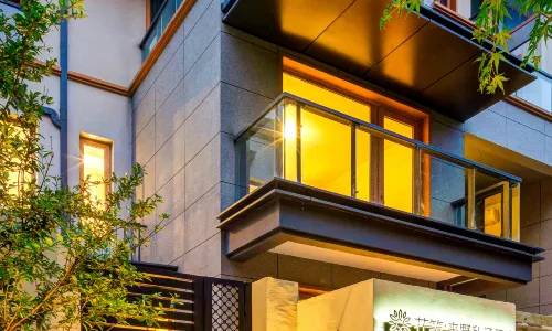 Floral Hotel·Laiye Private Soup Villa Meisu (Taibai Mountain Tourist Center Wushanju Branch)