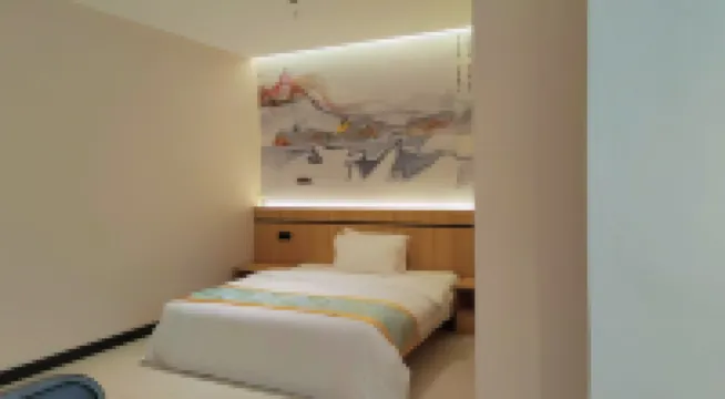 Sunshine Business Hotel (Shihua Road West Section 2)