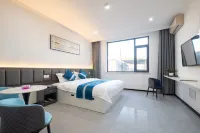 Xiangyun Hotel (Taoxian Airport Shenyang Conservatory of Music Taoxian Campus Branch)