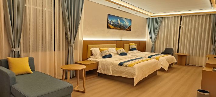 Weixi Chujinju Homestay Отели в г. Вейси