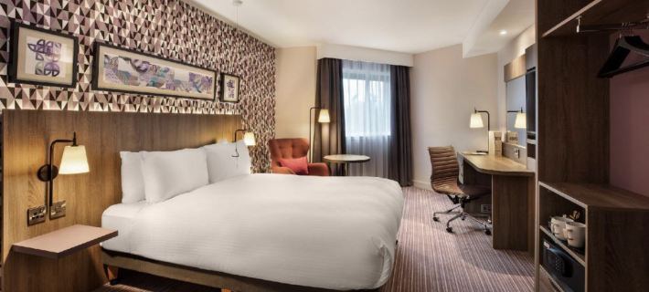 Leonardo London Heathrow Airport Hotels in Hillingdon