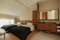 Hotel Zhaoye - balcony