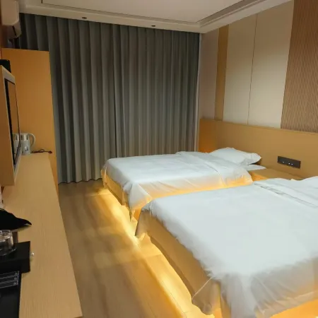 Yishang Smart Hotel (Weixi County Bus Station)