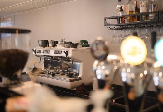 3. 다인 인터내셔널..