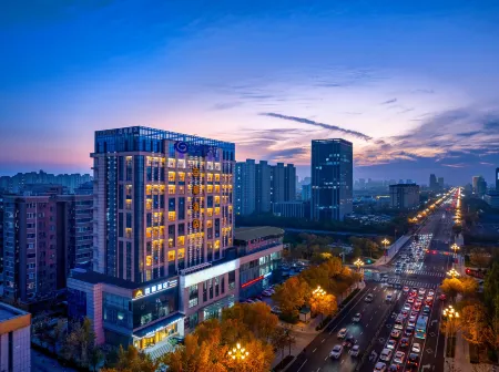 Belle Dongying Hotel (Fuqian Street Financial Port Branch) Отели рядом с достопримечательностью «Huanghe Sanjiaozhou Zoo»