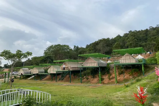 เต็นท์บ้านกระท่อม