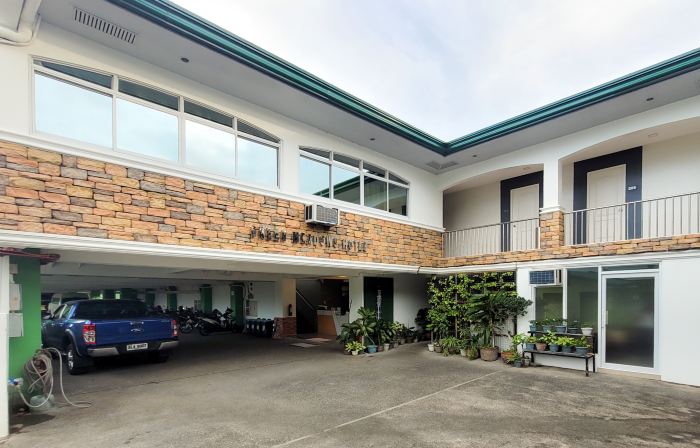 Green Meadows Hotel & Restaurant