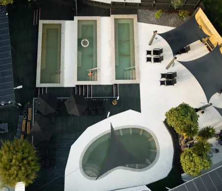 Taupo Thermal Motel & Spa (Adults Only) Отели рядом с достопримечательностью «Craters of the Moon»