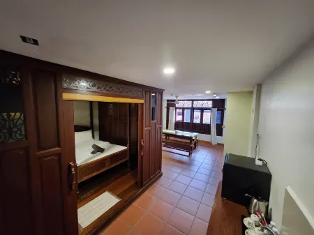 Uptown Eco Hotel Отели рядом с достопримечательностью «Китайский город»