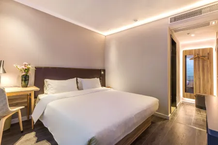 HanTing Premium Hotel (Xiamen Botanical Garden Bailuzhou Road)