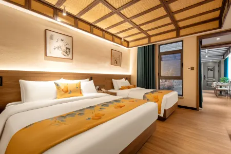 YaShe Homestay Отели в г. Цзыбо