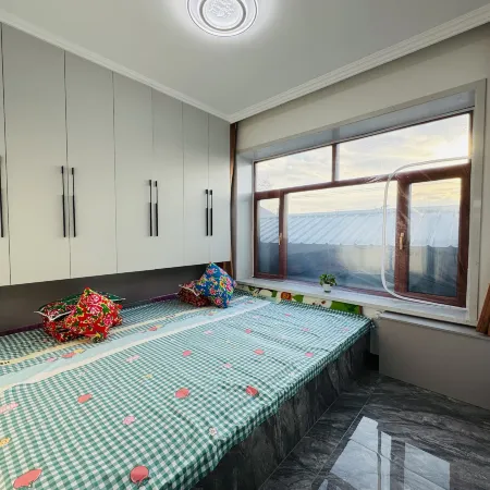 Wusong Island Hostel