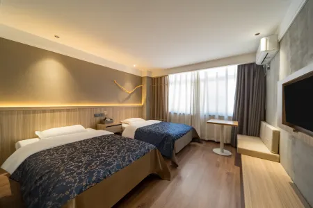 Guiyuan Hotel (Nanjing South Railway Station Daming Road Subway Station)