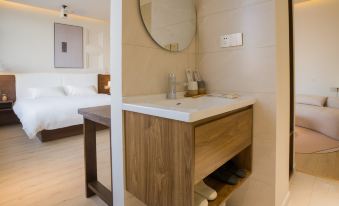 Go to the lake Homestay Hotel