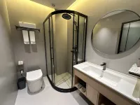 YunJi Hotel