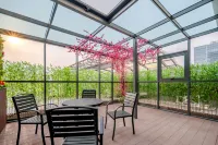 唯庭センチュリーホテル（上海北外灘隆昌路地下鉄駅） University of Shanghai for Science & Technology Gymnasium周辺のホテル