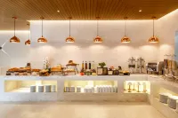 Hotel Thrive, A Tropical Courtyard - breakfast