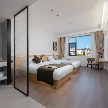 Yunbao Smart Hotel, Dali High-speed Railway Station, Erhai Park Branch