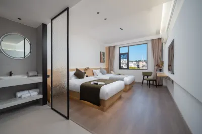 Yunbao Smart Hotel, Dali High-speed Railway Station, Erhai Park Branch