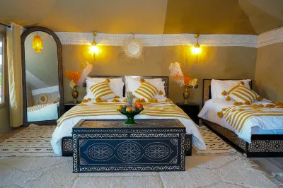 Young Luxury Camp Merzouga Отели в г. 