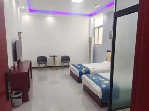 Mengcheng Runze Business Hotel