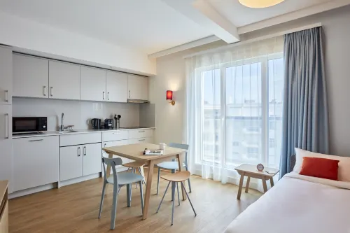 Aparthotel Adagio Paris Boulogne Hotels in Sevres