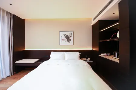 Fenghuangliuyuan Garden Hotel Отели рядом с достопримечательностью «Moon Lake Scenic Area»