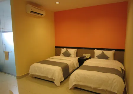 Twin Hotel