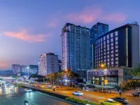 Yuelai Hotel (Shiqiaopu Subway Station) Hotels near Jiu Longpo