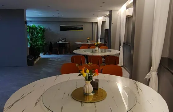 七天酒店（阜康汽車站店）