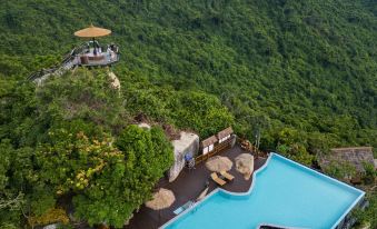 Yalong Bay Earthly Paradise Birds Nest Resort