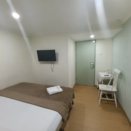 Mamifokobo Guest House