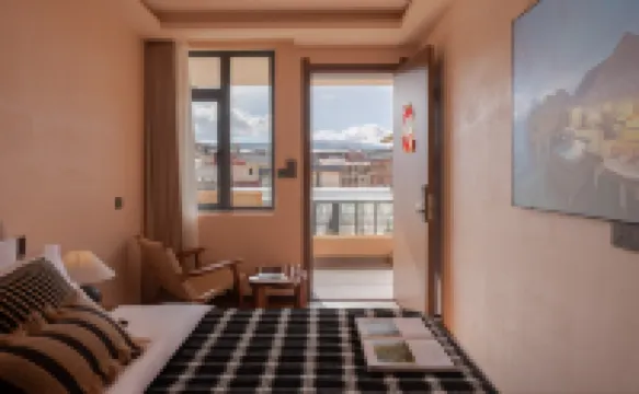 香格里拉陶然雲築.全屋供氧Villa度假山景美宿（獨克宗古城店）