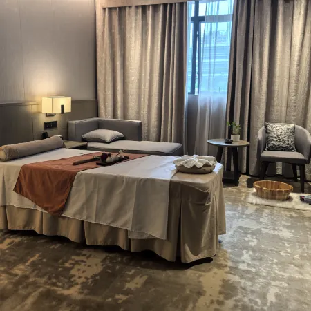 Sanlongwan YunXi Hotel (Guangzhou South Railway Station)