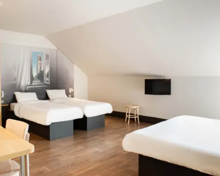 B&B HOTEL Saint-Quentin Hotels in Picardy