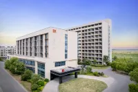 Borrman Hotel (Nantong Comprehensive Bonded Zone B Area) Hôtels à proximité de : River Bank Monument