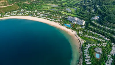 Nha Trang Marriott Resort & Spa, Hon Tre Island Hotels in 