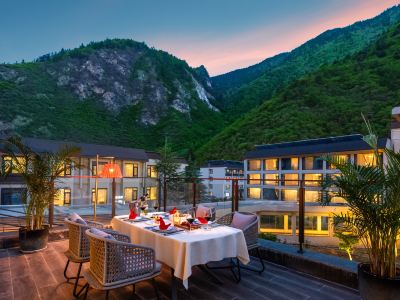 Rezen Hotel Jiuzhaigou Qianhe