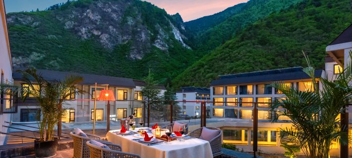Rezen Hotel Jiuzhaigou Qianhe Hotel a Jiuzhaigou