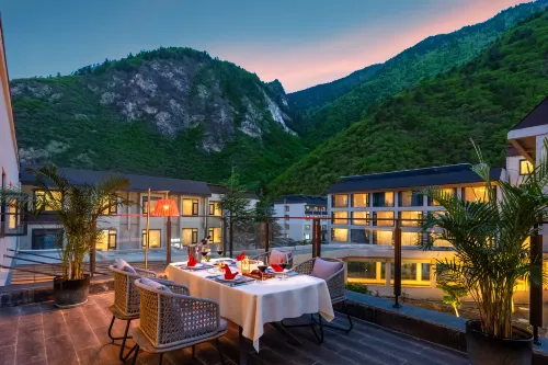 Qianhe Rezen Hotel