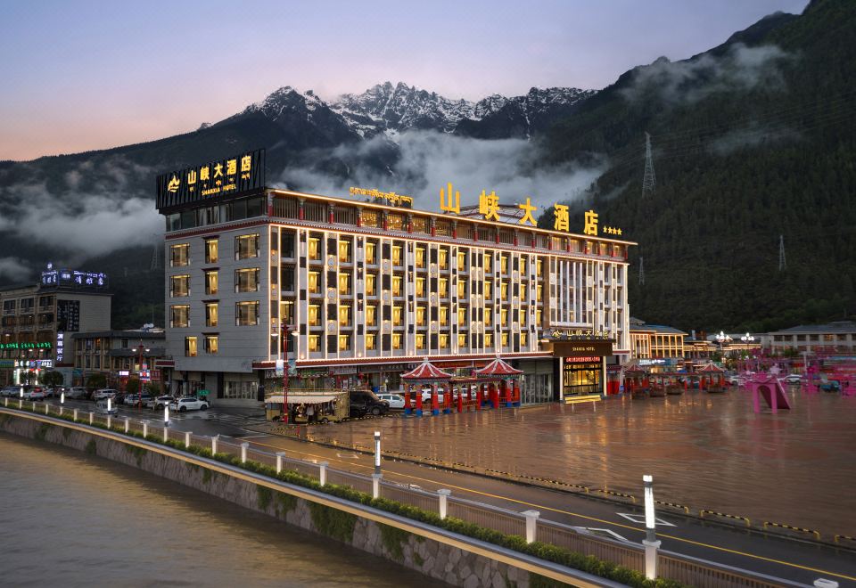 hotel overview picture