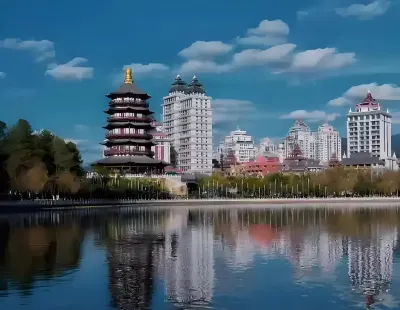IU Hotel· Linxiang District Government Store, Lincang City