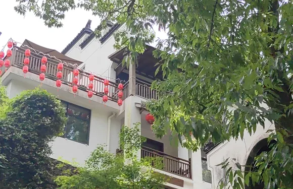 桐廬富春江且停居民宿