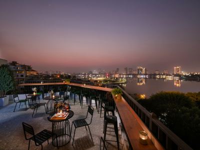Westlake Pearl Apartment & Hotel - by Pegasy Group